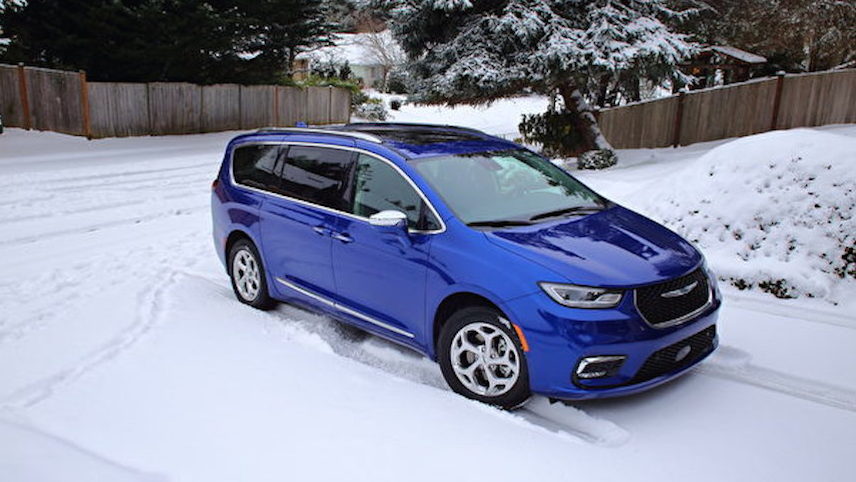 2021 Chrysler Pacifica Hybrid（Ao Li/ The Epoch Times）