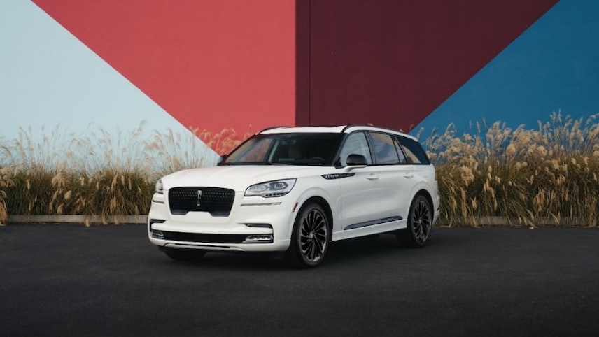 Car: Lincoln: 2022 Lincoln Aviator (Lincoln)