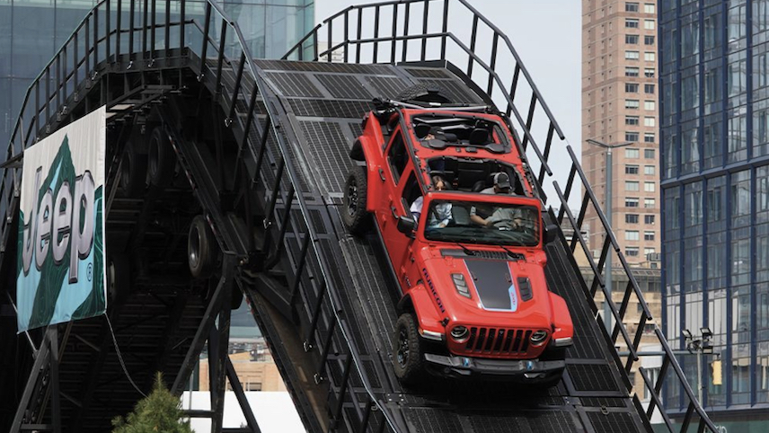 2023纽约车展的试驾体验（图片：nyautoshow IG）