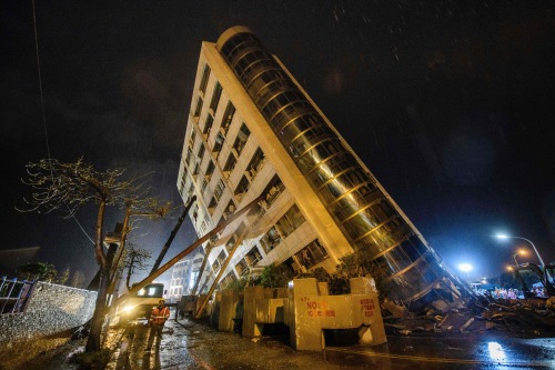 花莲强震震出老建物问题，专门研究建筑物安全的建研所，研发耐震初评系统，输入建物资讯不到1小时就可得到结论