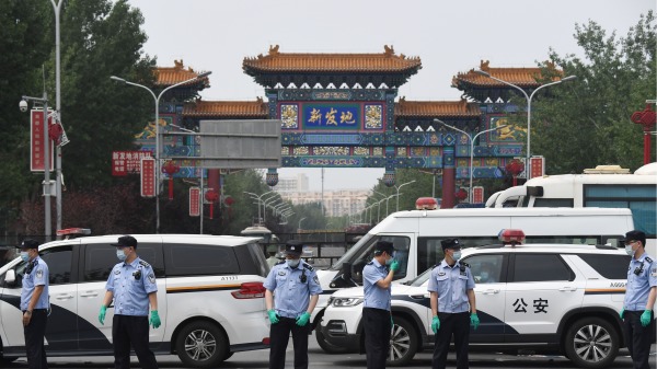 病毒卷土重来北京下死命令民间恐慌