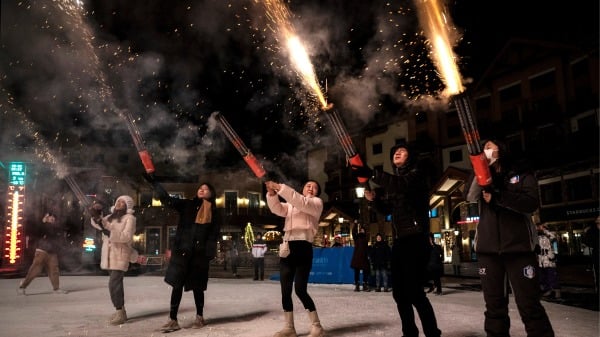 中国“这大城市”鞭炮齐鸣庆祝川普胜选(图)