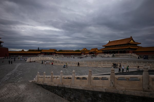 北京故宫的上空乌云密布。此为示意图。（图片来源：Emmanuel Wong/Getty Images）