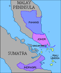 Peta menunjukkan bahagian Empayar Johor sebelum dan selepas Perjanjian Inggeris-Belanda 1824, dengan Kesultanan Johor pascapemisahan ditunjukkan dengan warna ungu cerah, di hujung Semenanjung Melayu[1]