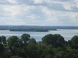 jezero z vyhlídkové věže v Giżycku