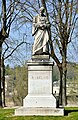 Statue tourangelle de François Rabelais par Henry Dumaige.