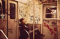 Innenraum eines Zuges der New York City Subway, 1973