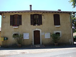 Skyline of Lussan