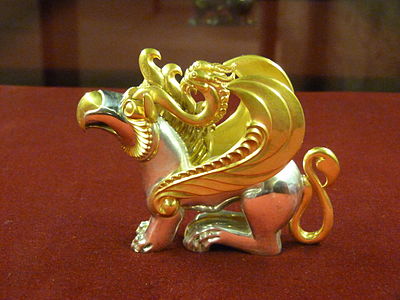 griffon en or et argent, provenant d'un kourgane du Kazakhstan, IVe siècle av. J.-C.