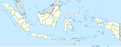 Mapa konturowa Indonezji, po lewej nieco na dole znajduje się punkt z opisem „miejsce zdarzenia”