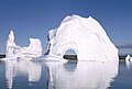 东部的“Scoresby Sund”是世界上最长的峡湾