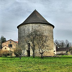 Skyline of Ougney