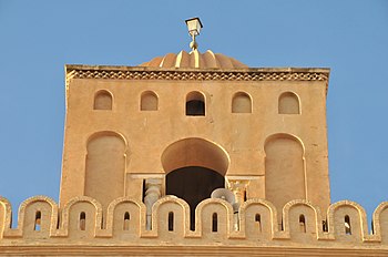 Cúpula e parte superior do minarete