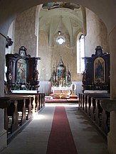 Mănăstirea franciscană (nava spre altar)