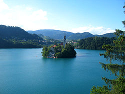 L'isola al centro del lago di Bled