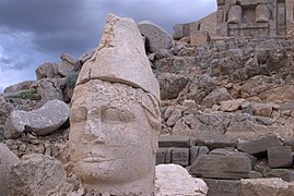 Núi Nemrut