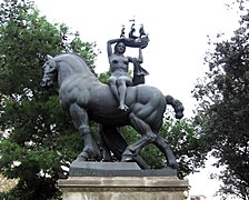 Barcelona (1928), de Frederic Marès, plaza de Cataluña.