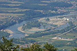 Ostrov na Drině nedaleko města Loznica.