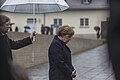 Angela Merkelová při pietním aktu na místě koncentračního tábora Dachau