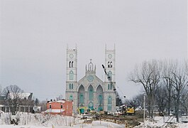 Construction of the Jeffrey-Alexandre-Rousseau bridge over the Sainte-Anne River 2001