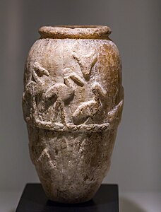 Vase aux ibis. Calcaire. Musée national d'art égyptien de Munich