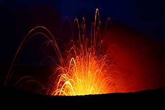 Eruzione del Monte Yasur