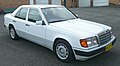 W124 Ön-Yan Görünüm