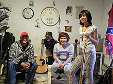 Kelly Fraser and her band The Easy Four around 2013