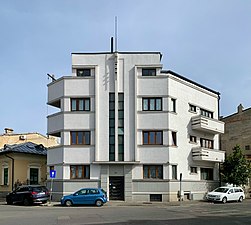 Piața Sfântul Ștefan nr. 1, arhitect necunoscut, anii 1930, un exemplu de arhitectură Art Deco