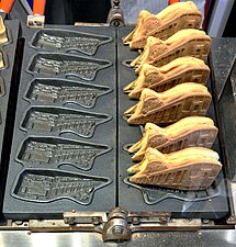 Train-shaped taiyaki, sold outside Narimasu Station