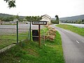 Entrée de Bogny-sur-Meuse par la voie verte.