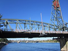 Hawthorne Bridge