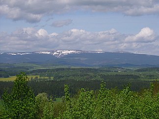 Hrubý Jeseník, Sicht vom Uhlířský vrch, Velká kotlina und Praděd (rechts)