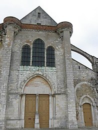 Triplet de façade occidentale (nef 1180-1210) collégiale de Champeaux.