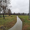 Der Almesbach auf seinem untersten Laufabschnitt zwischen Waldnaab und Flutkanal