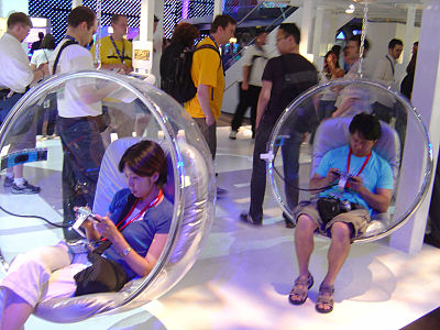 PSP Demo Bubbles at E3 2005.