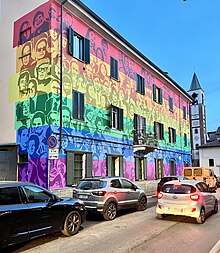 Il murales dei diritti nel quartiere dell'Ortica, a Milano.