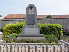 Le monument aux morts.