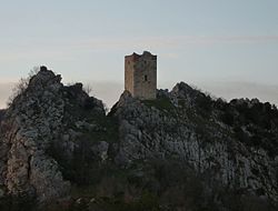 La rocca e la torre di Oratino