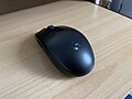 Une souris gamin Logitech G305.