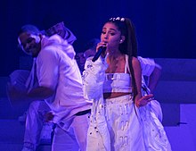 Description de l'image Dangerous Woman Tour in Manchester4.jpg.