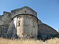 L'abside della cappella castrale che sporge dalla cinta muraria di Châtel-Argent