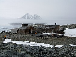 The abandoned base, February 2007