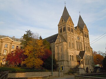 L'église du Sacré-Cœur, rue des Déportés.