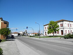 Via Oriano Scavazza and Town Hall in Baruchella.