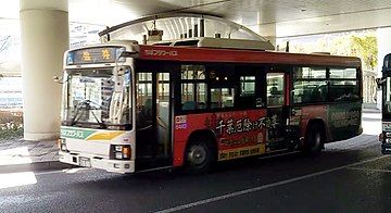 14.千葉駅を発車する千葉厄除け不動尊行き臨時バス（臨時幕）