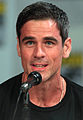 Eddie Cahill interpreta Don Flack