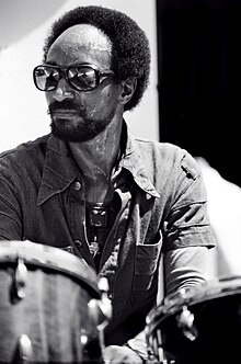 Waits in 1976