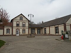 La bibliothèque, installée dans l'ancienne gare.