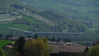 Vue du viaduc depuis le haut de Pontcharra-sur-Turdine.